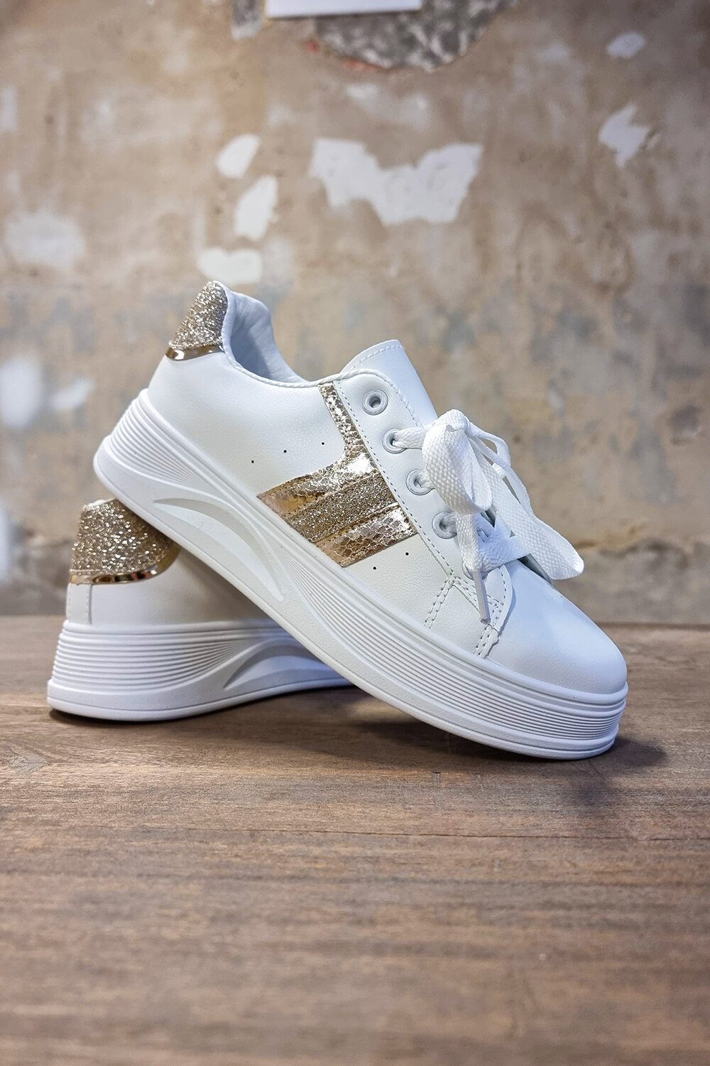 Sneakers PC173 - Guld