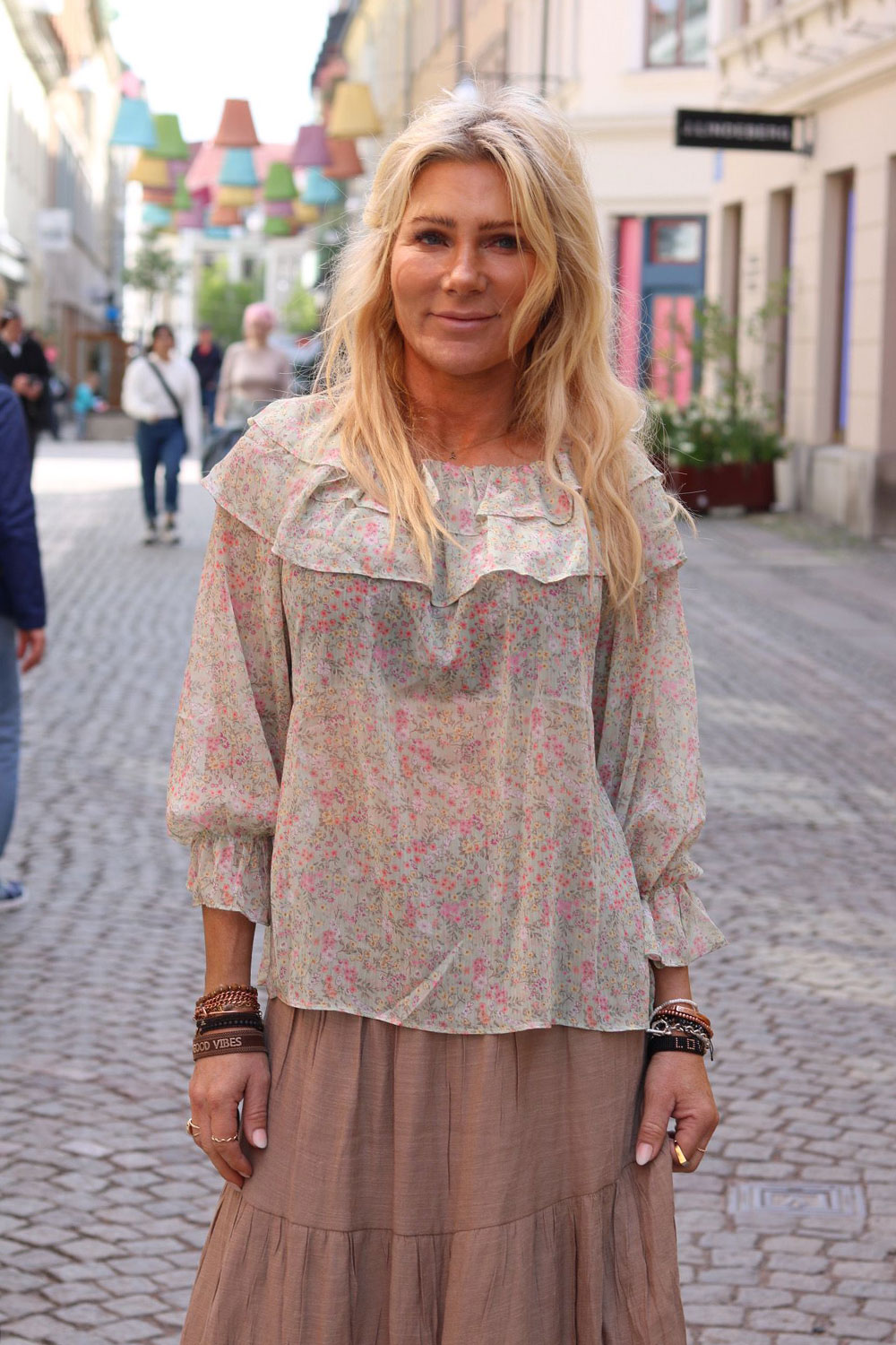 Belle Small floral blouse - Ruffles - Summer green - Image 6