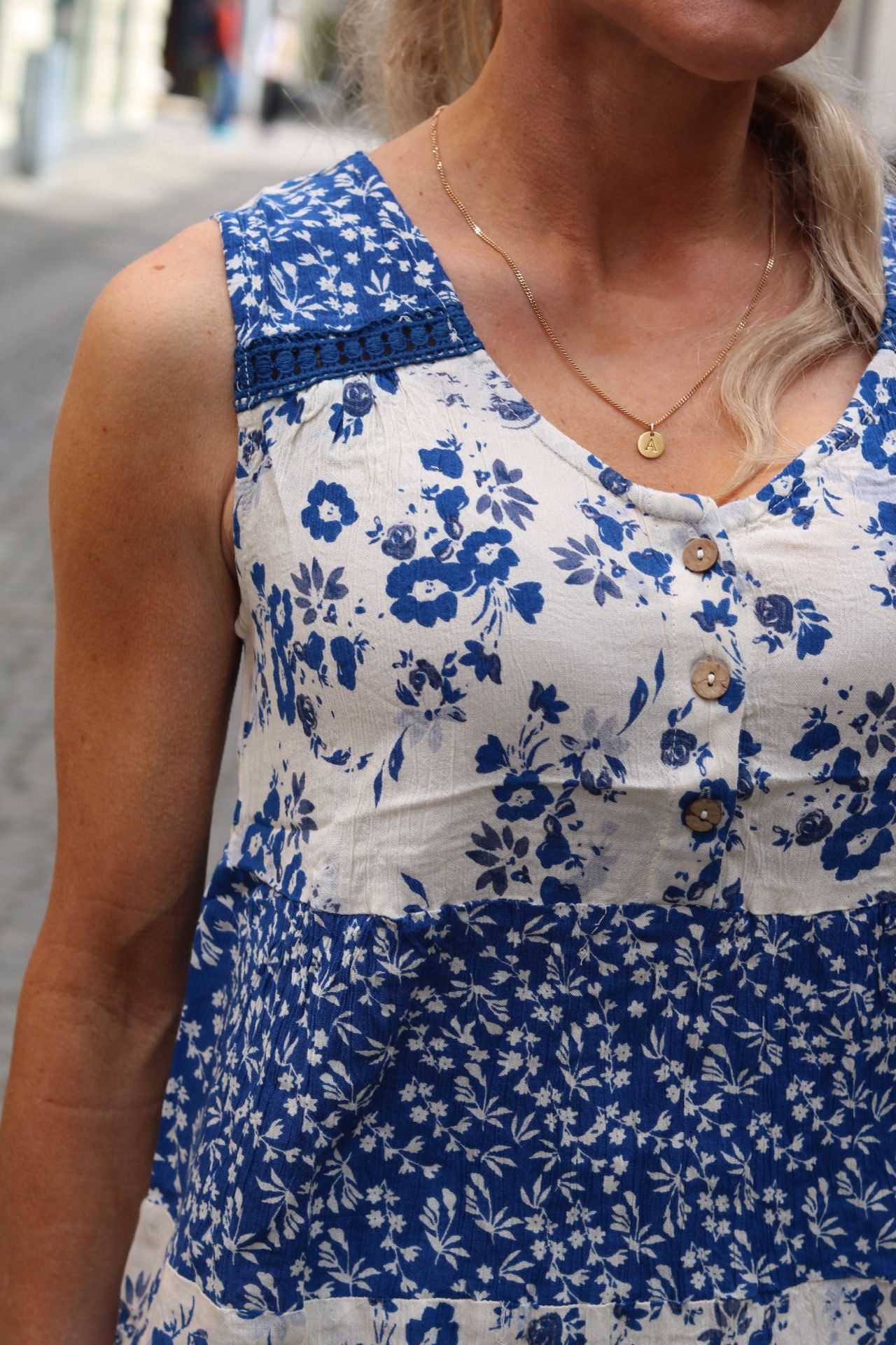 Svea - Linne med blommor - Blå/Ivory - Bild 8