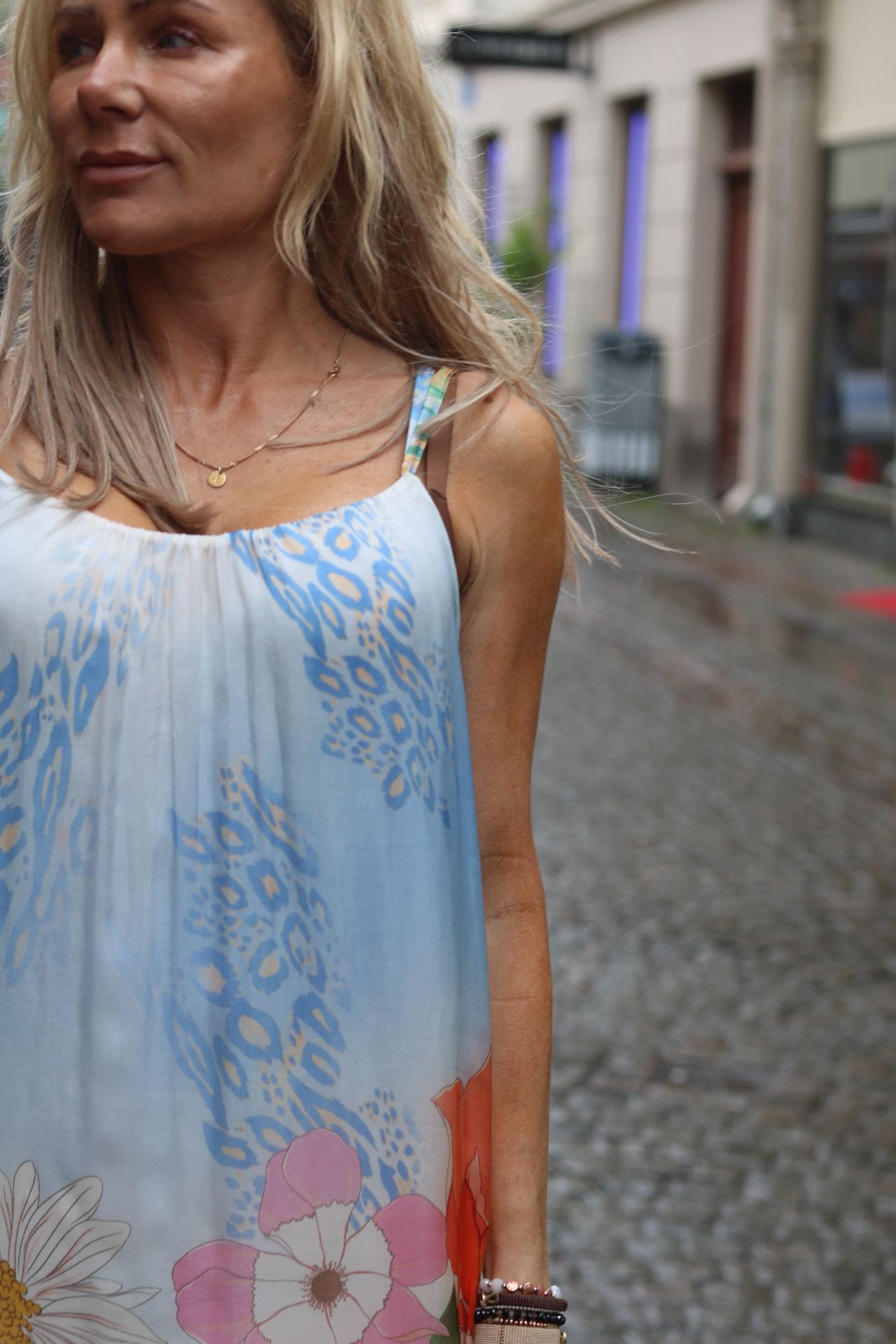 Havana - Silk dress - Leo and flowers - Blue - Image 3