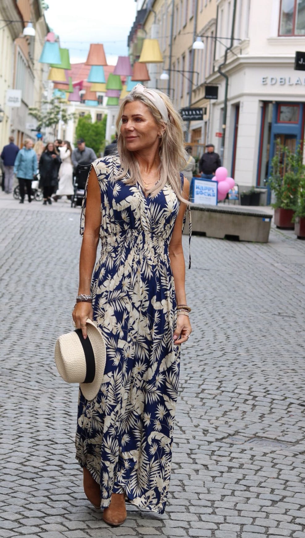 Long soft dress -1933-42 - Leaf patterned- Navy