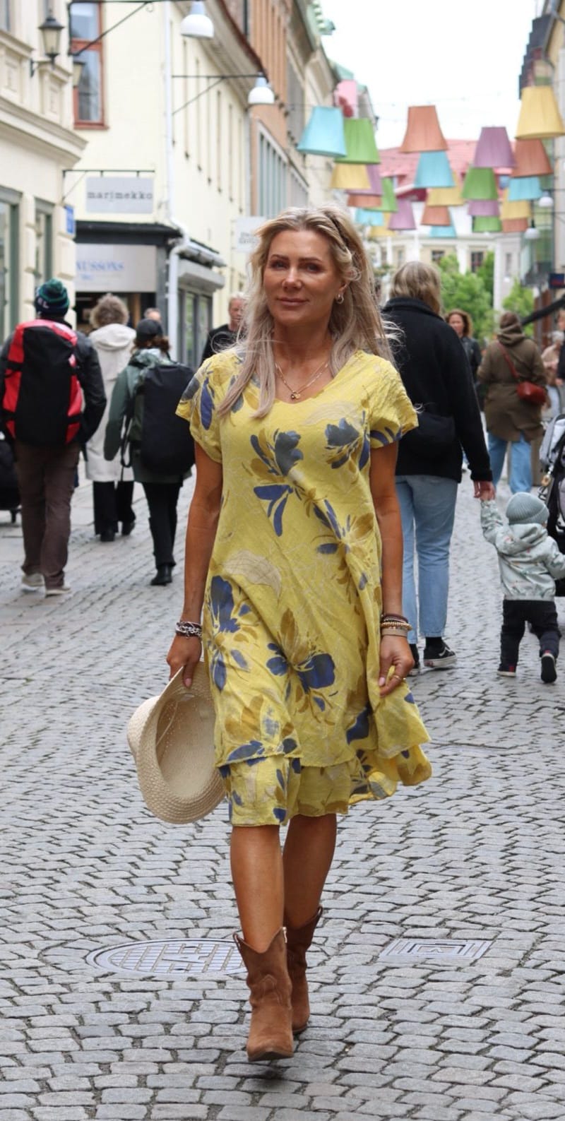 Tessa klänning - Blommor - Gul/Blå - Bild 3