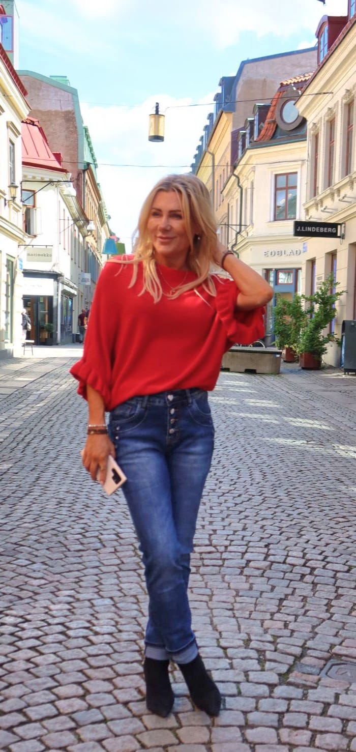 Ebba - Sweater with penguin sleeves - Red - Image 5