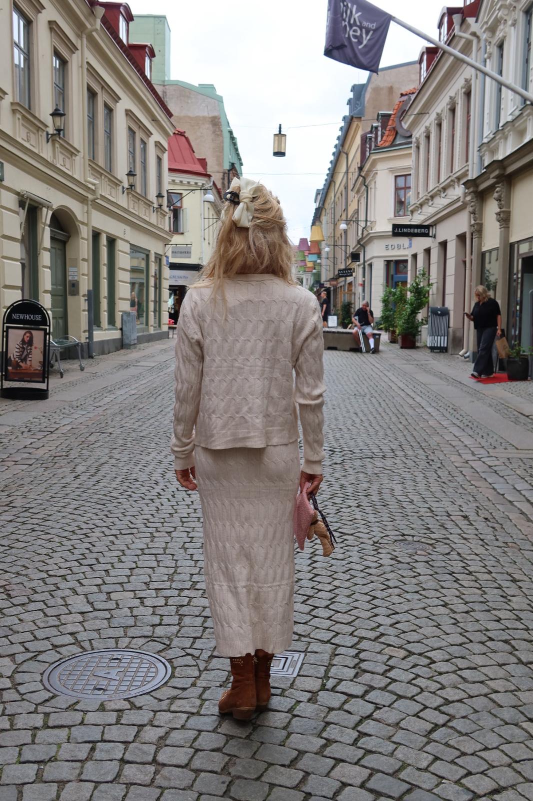 Denise - Skirt & cardigan cable knit set - Beige - Image 10