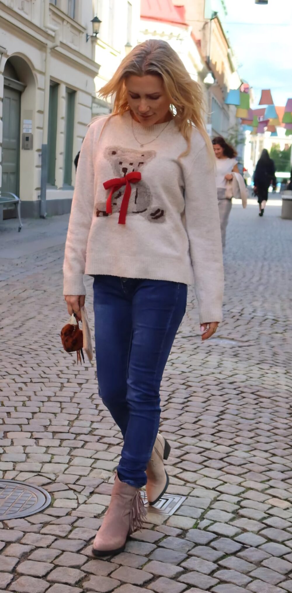 Stövlett  med fransar i mocka -  Taupe - Bild 4