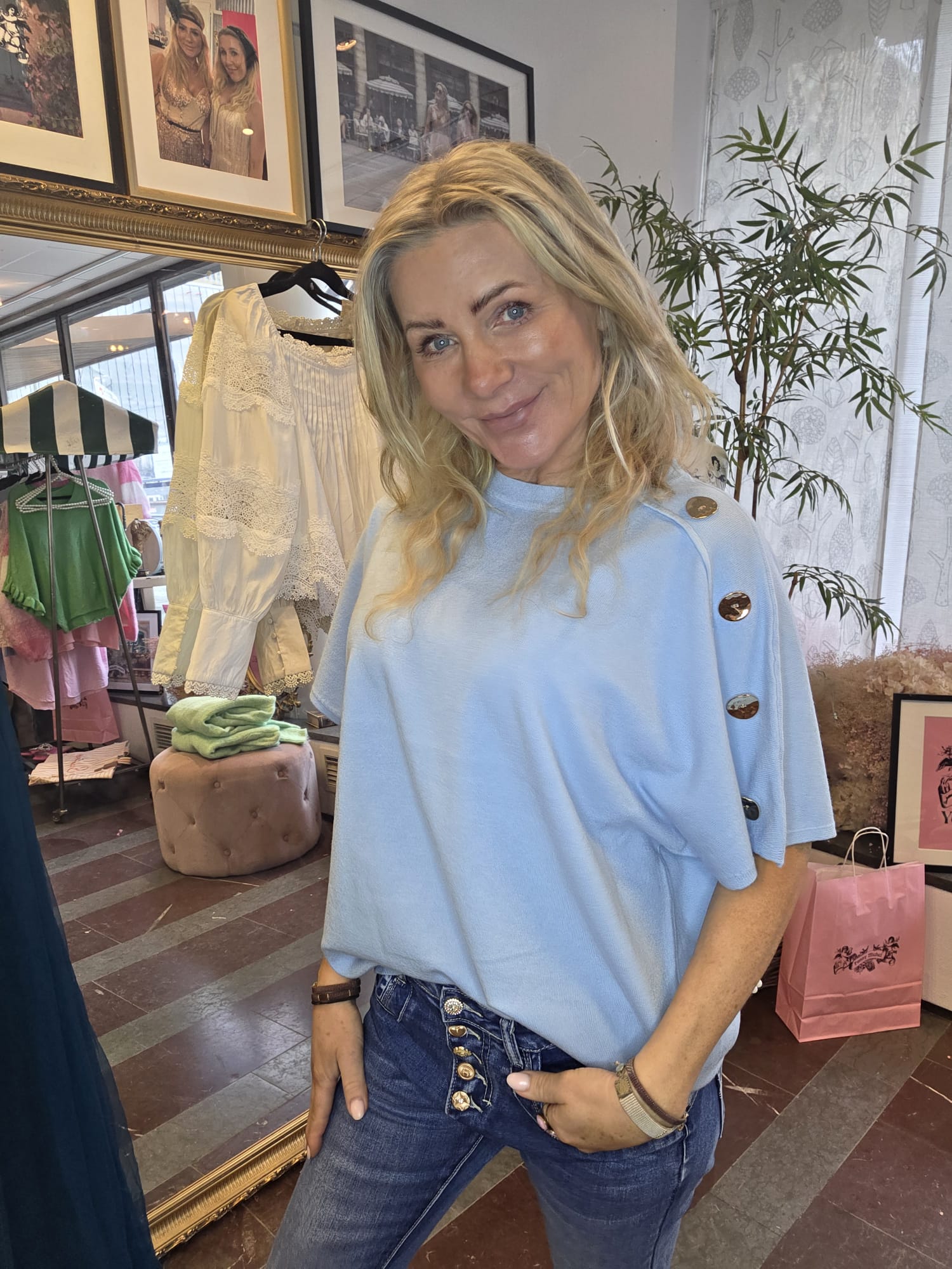 Noelle - Fine knit top with gold buttons -Light Blue