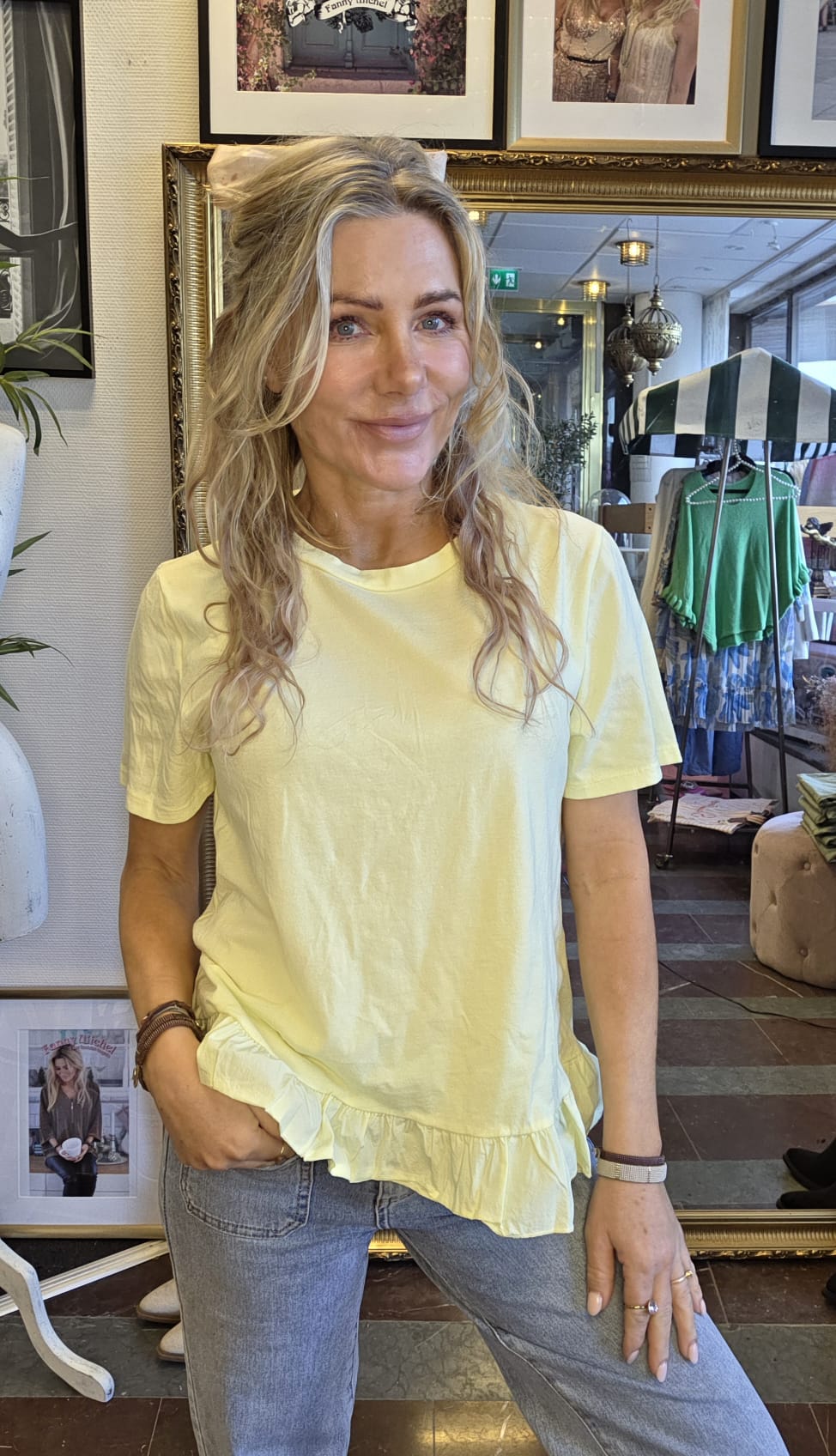 Bibbi - Topp med volang - Gul - Bild 5