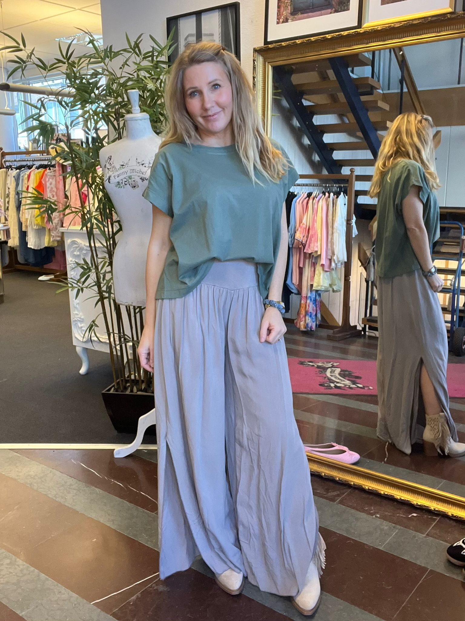 Viskosbyxor med sprung - Taupe