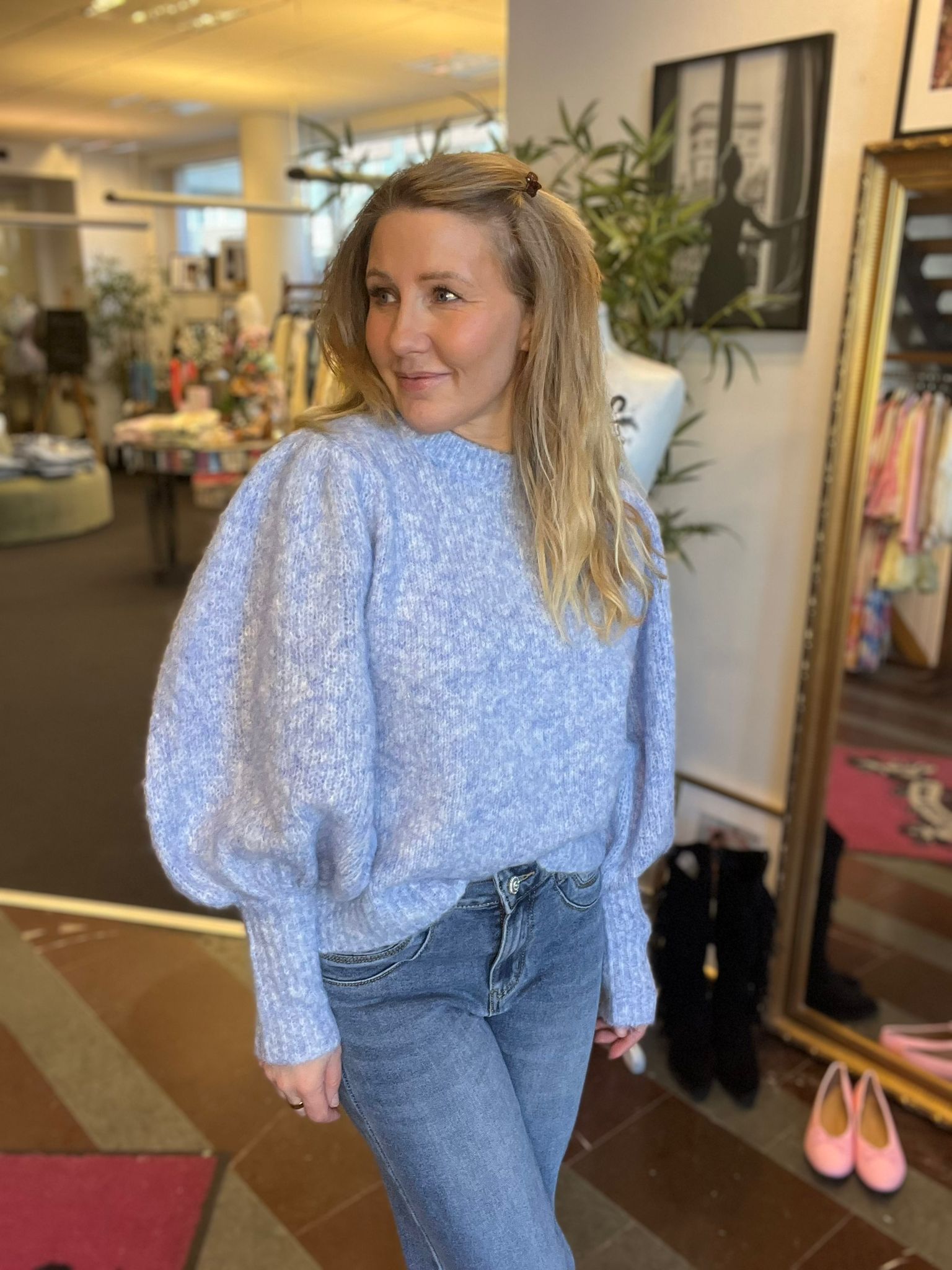 Oceanne - Stickad tröja med ballongärm - Blå