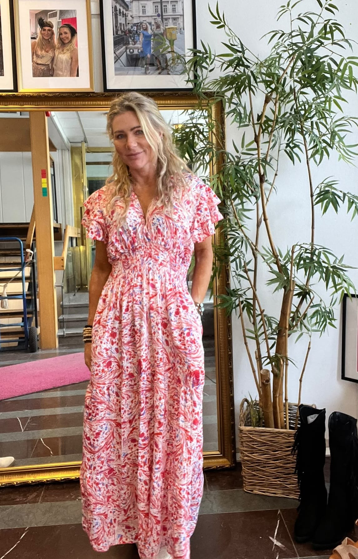 Saga långklänning - 596-A6- Mönstrad - Corallröd - Bild 3