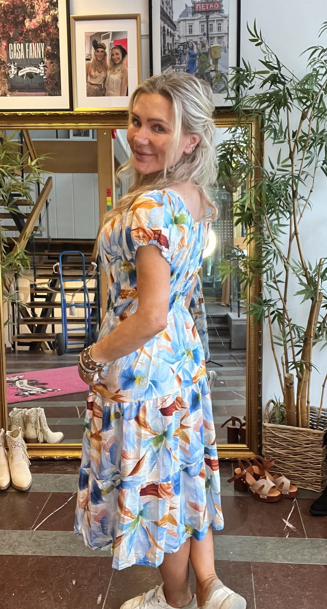 Elsi - Klänning 368-E6 - Blomster - Blå - Bild 4