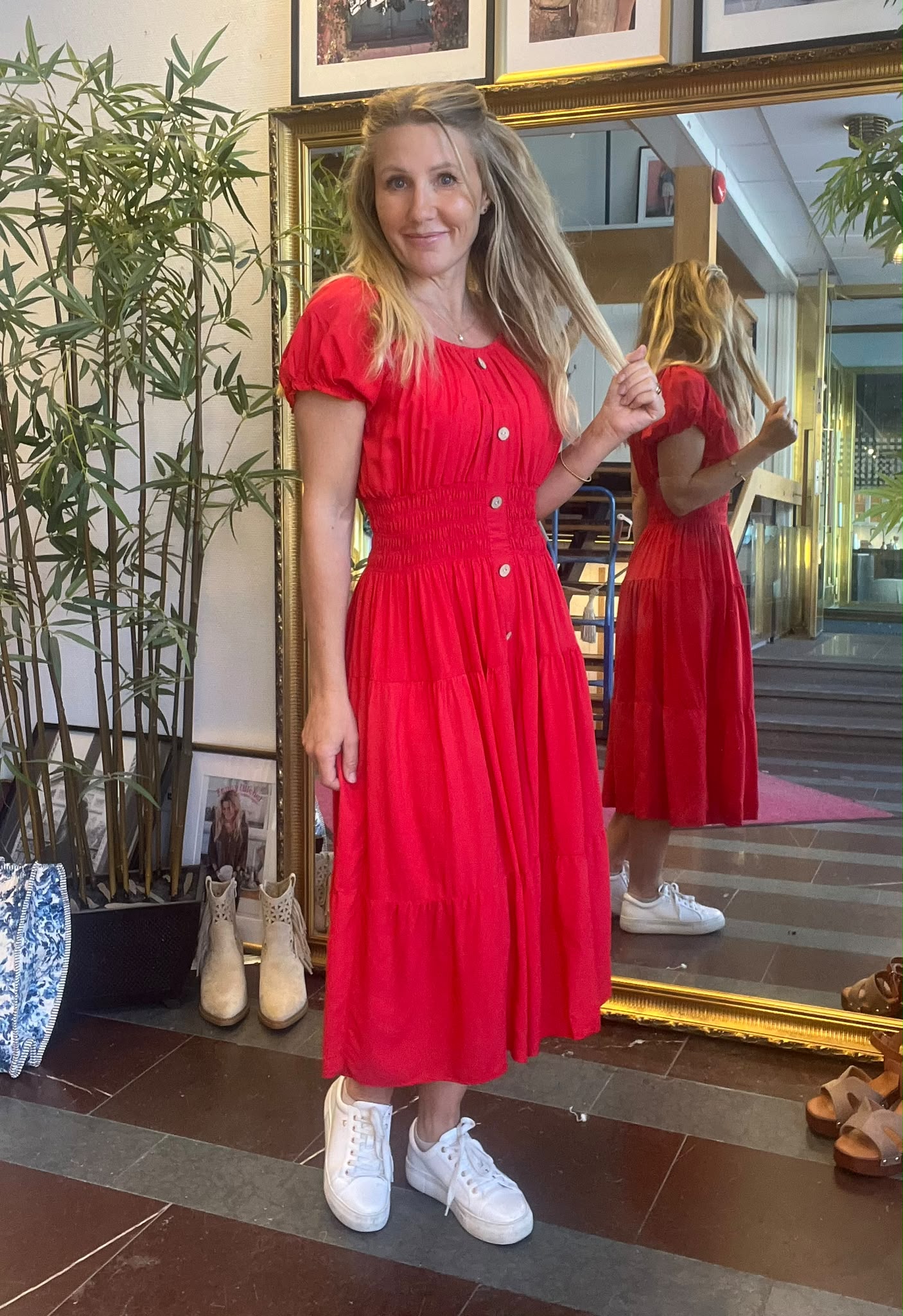 Elsi klänning - Röd - Bild 6