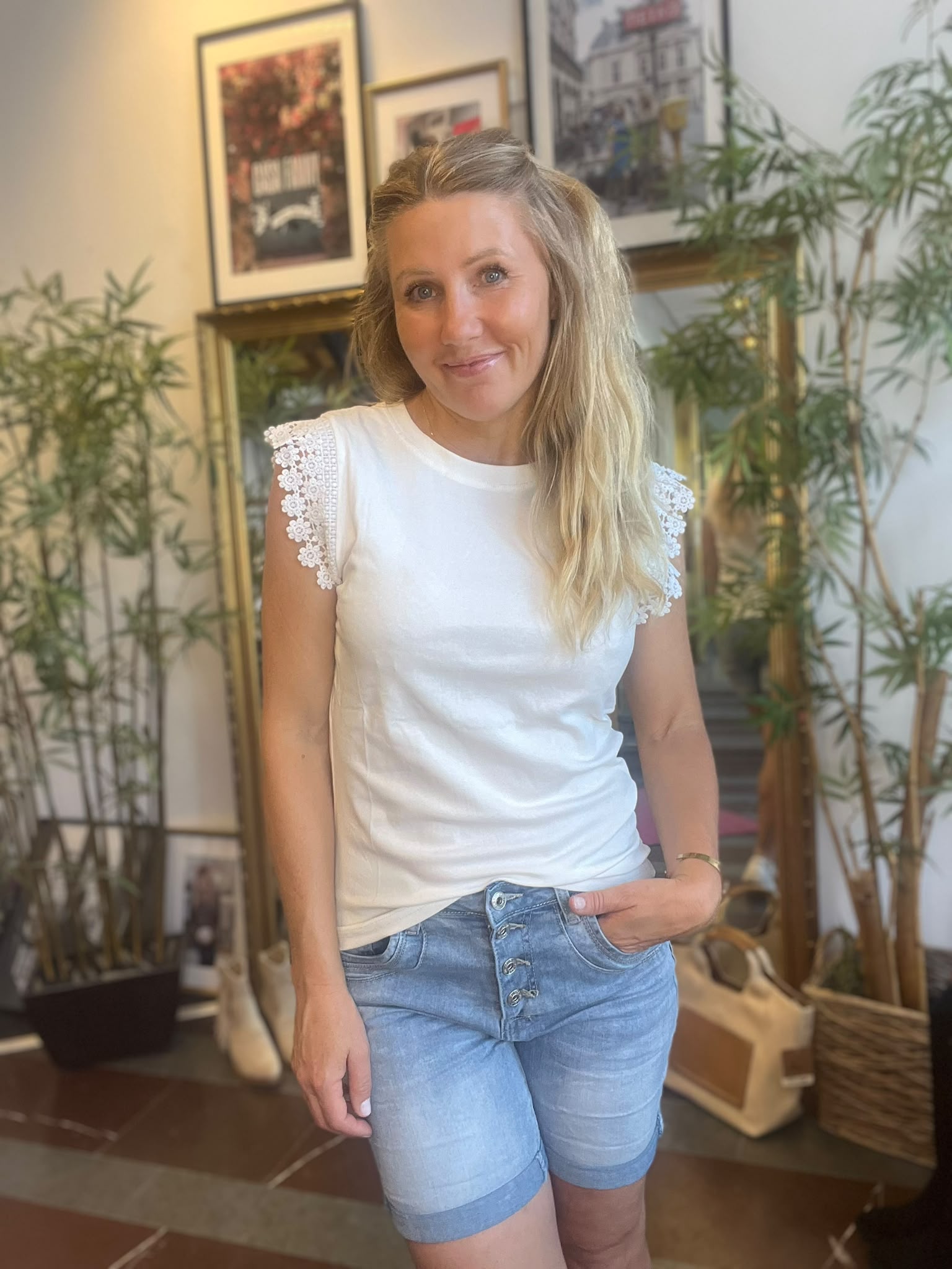 Fia - Topp med spets- Vit - Bild 4