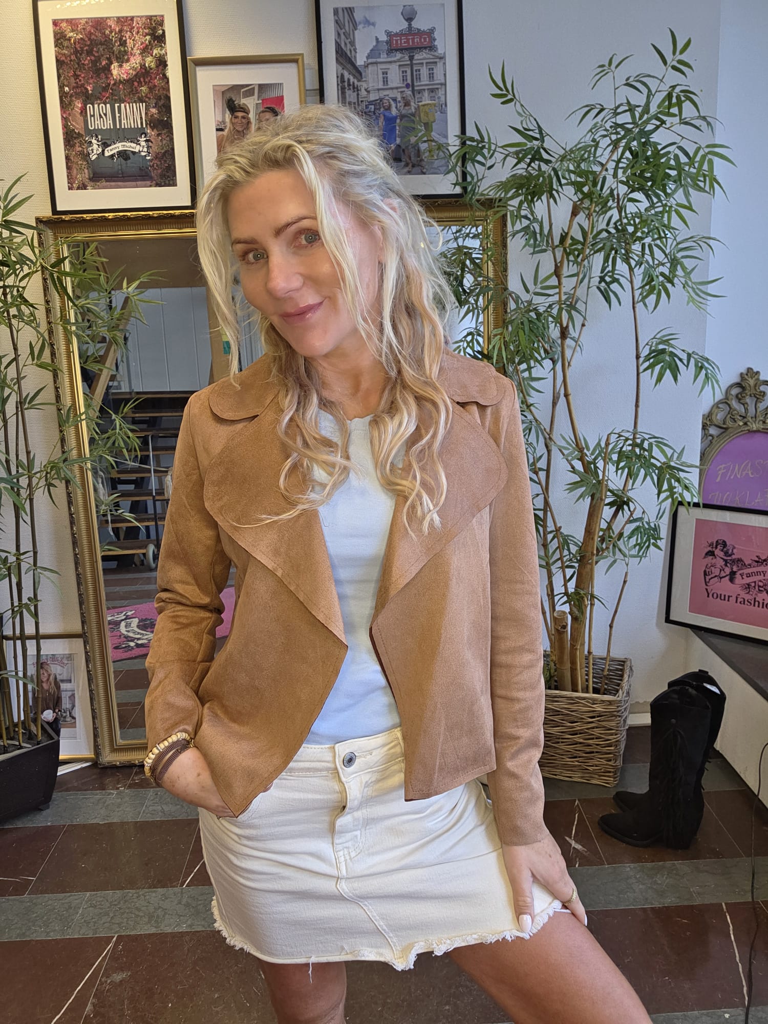 Faux suede jacket/blazer - Camel - Image 10