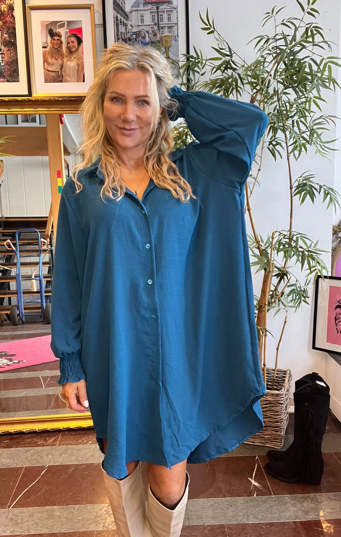 Salma - Oversizeskjorta med resårärm - Petrol - Bild 2