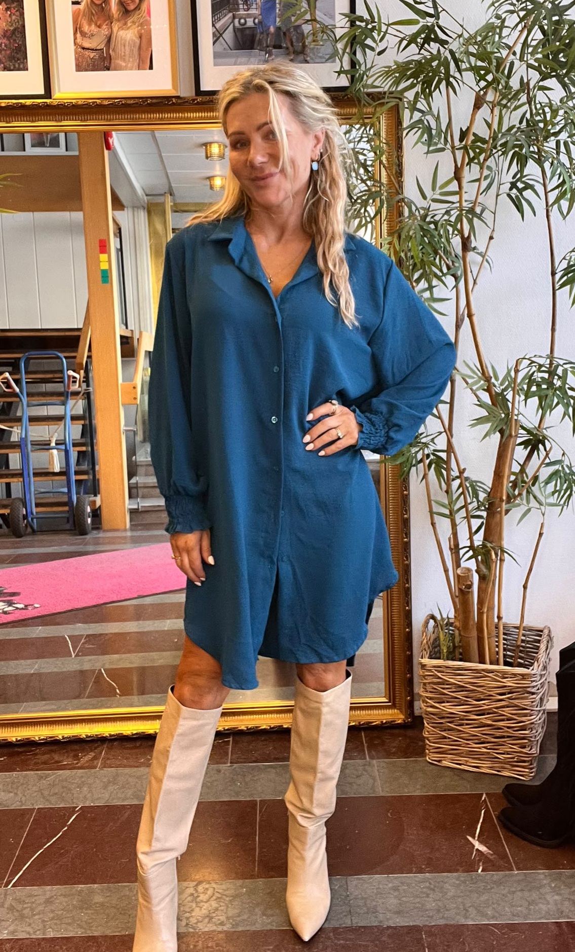 Salma - Oversizeskjorta med resårärm - Petrol - Bild 5